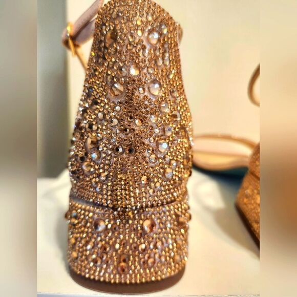 Brand New Betsey Johnson "Grant" Rose Gold Crystal Strappy Sandals SZ.8.5 $109 - Picture 9 of 10